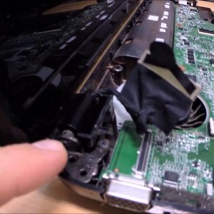 Механичка поправка на Вашиот скршен/напукнат лаптоп